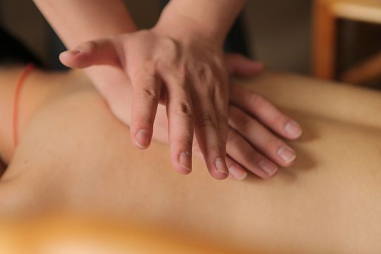 massage-31733994489.jpg